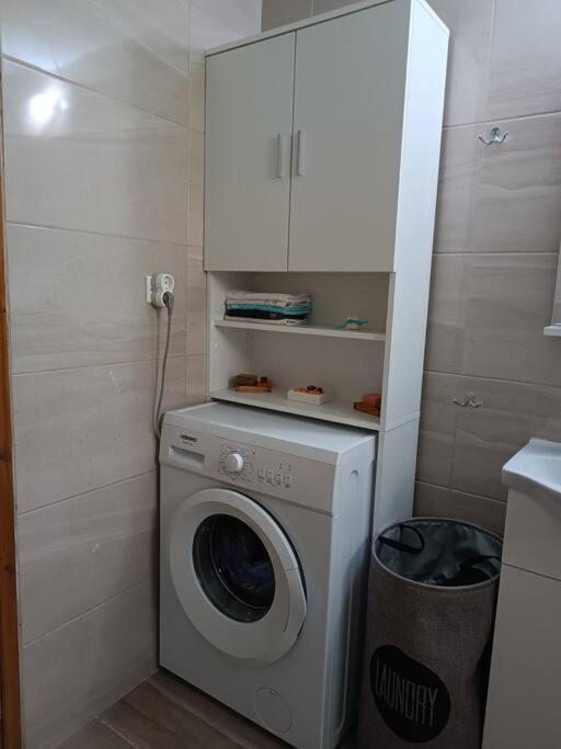 Ολόκληρος Όροφος Αγροτική Οικία Appartement Néos Pírgos Buitenkant foto