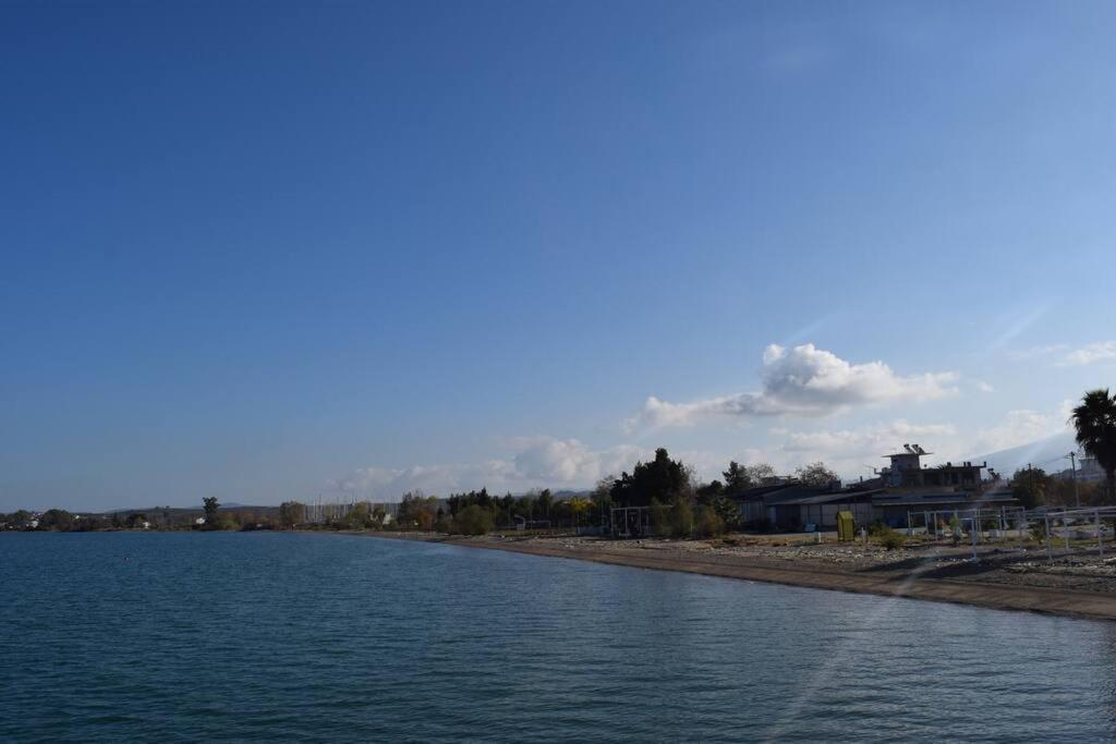 Ολόκληρος Όροφος Αγροτική Οικία Appartement Néos Pírgos Buitenkant foto