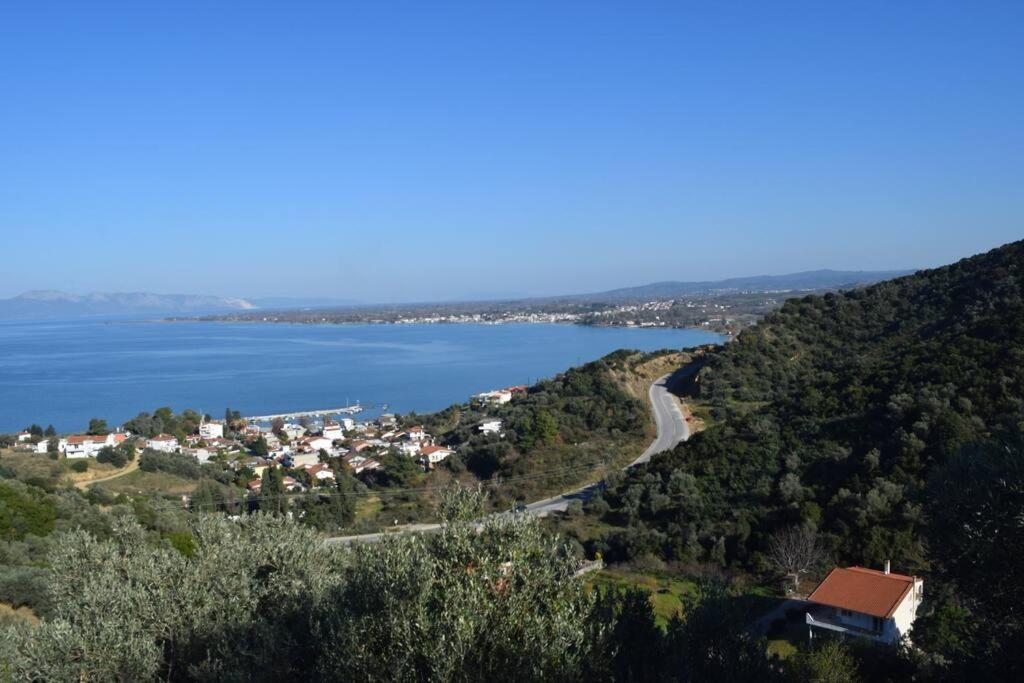 Ολόκληρος Όροφος Αγροτική Οικία Appartement Néos Pírgos Buitenkant foto